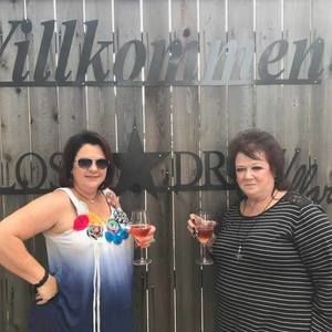 Meet your Posher, Charlotte